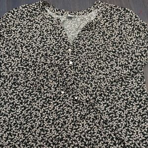 OLD NAVY WOMENS BLOUSE